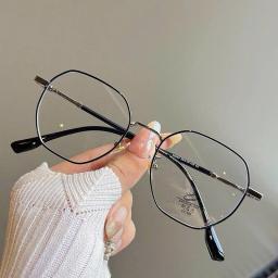 Gọng kính form đa giác nhỏ chất liệu titanium cao cấp, phù hợp mặt vừa và nhỏ mã M59 3