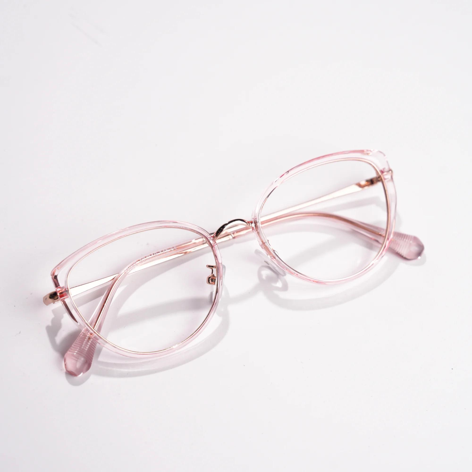 Gọng kính 24030 dáng Cat-eye Hàn Quốc siêu nhẹ | Kính Mắt MITOO