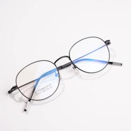 Gọng kính 33517 dáng tròn Beta Titanium siêu nhẹ | Kính Mắt MITOO 1
